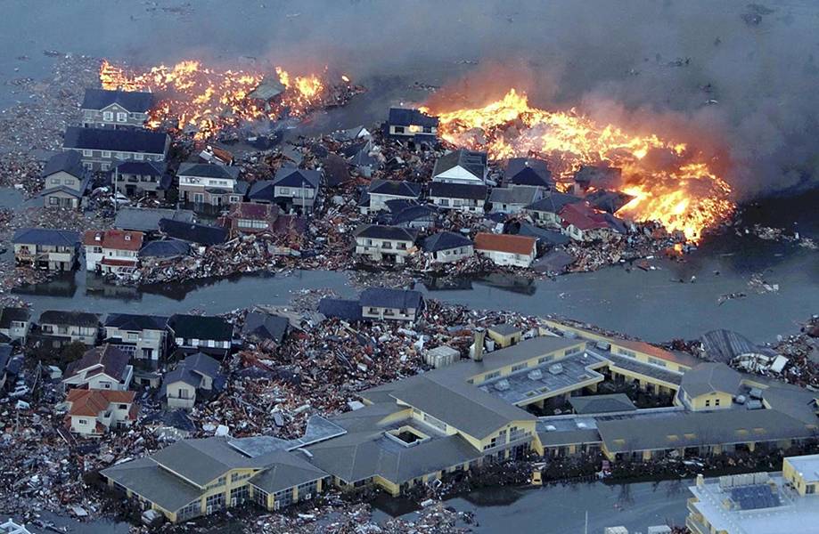 日本地震灾区多处大火