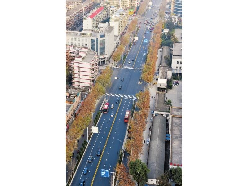 建設(shè)北路兩頭道路 恢復(fù)雙向通行