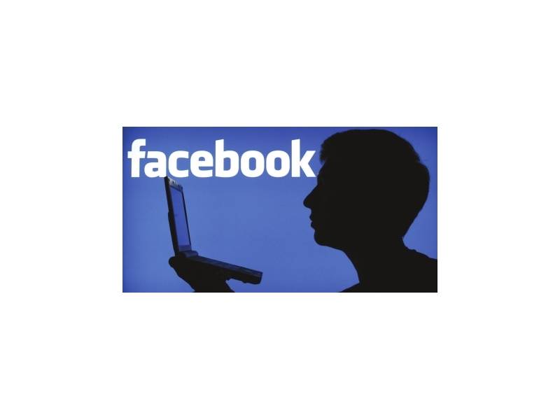 Facebook首次公开发行 市值飙千亿美元