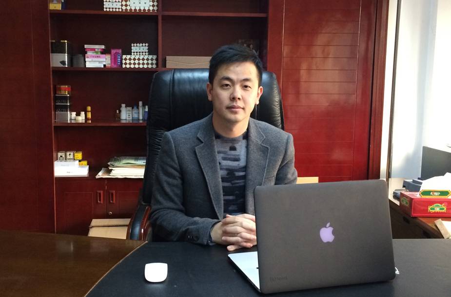 成都泉源堂大药房连锁有限责任公司总经理 李灿